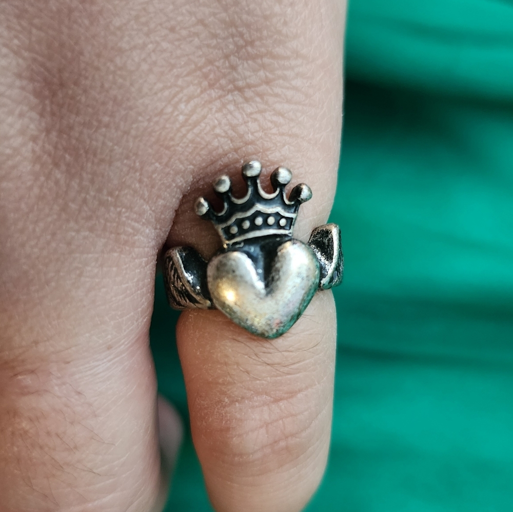 Size 5 Heart Crown Ring Claddagh Bohemian Silver-tone